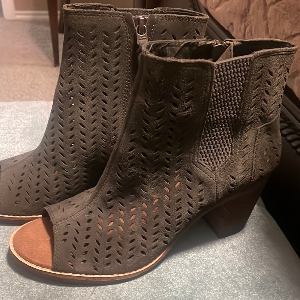 Toms Brown Ankle Booties with Chevron Pattern